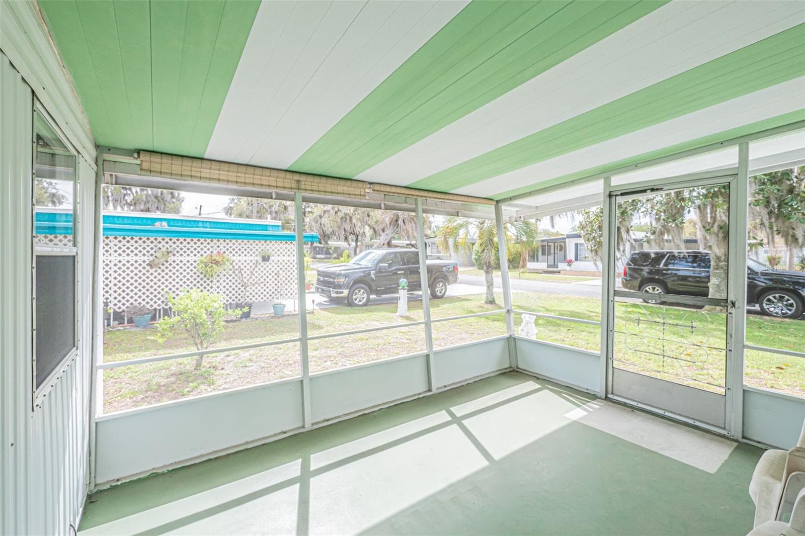 Mobile Home at 613 SANDPIPER DR, LEESBURG, photo 22 of 26