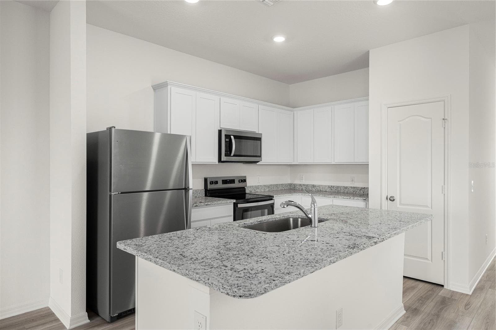Single Family Residence at 3625 AMANATSU AVE, LAKE ALFRED, photo 6 of 24