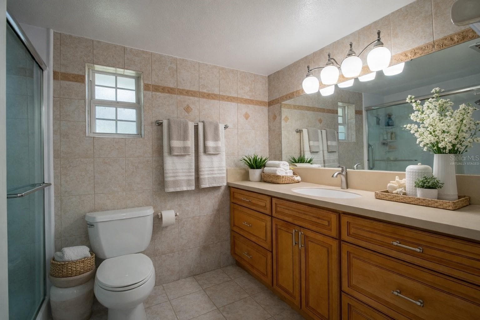 Primary Bath"virtually staged" - 7893 S US HIGHWAY 441, LAKE CITY