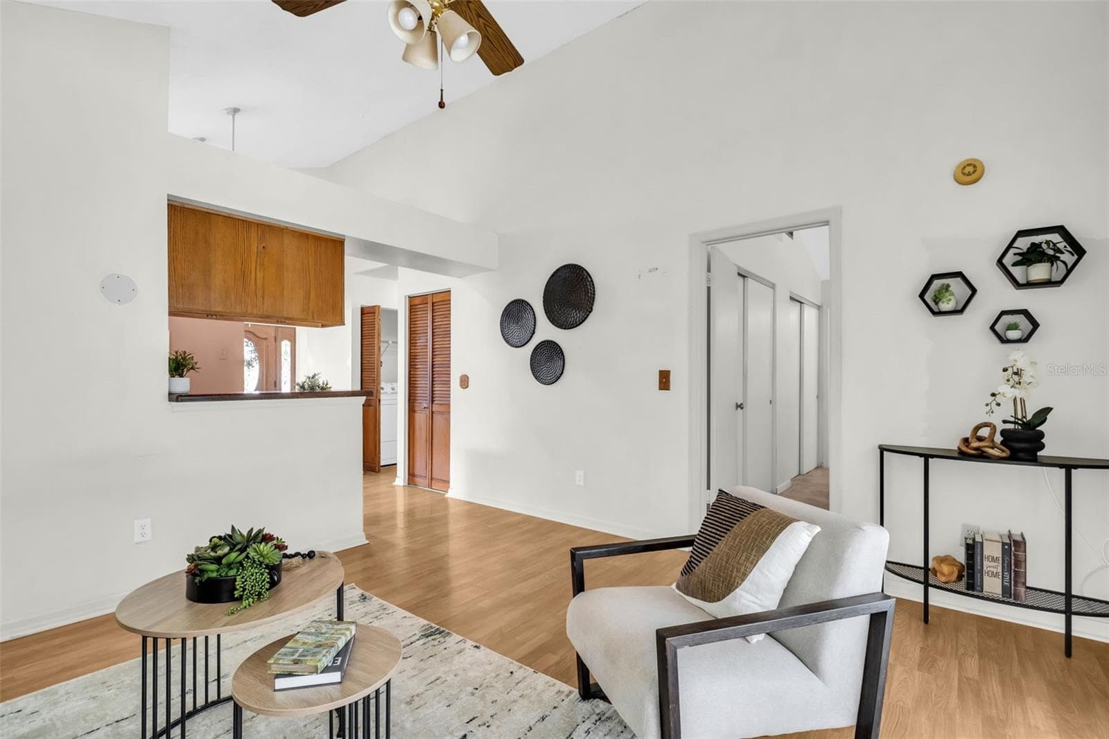 Single Family Residence at 5341 SOUTHWICK DR, TAMPA, photo 14 of 50