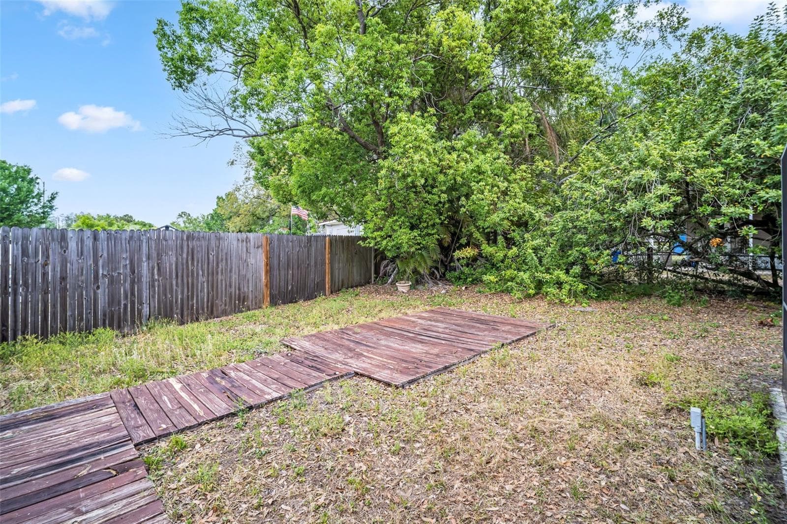 Single Family Residence at 5341 SOUTHWICK DR, TAMPA, photo 35 of 50