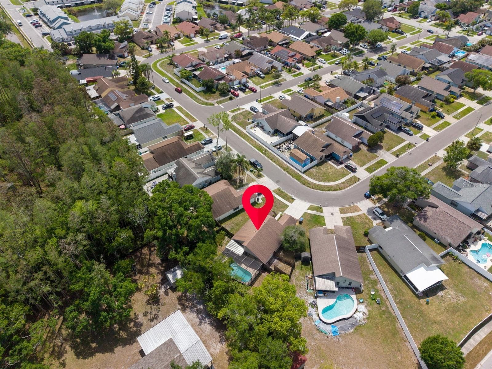 Single Family Residence at 5341 SOUTHWICK DR, TAMPA, photo 42 of 50