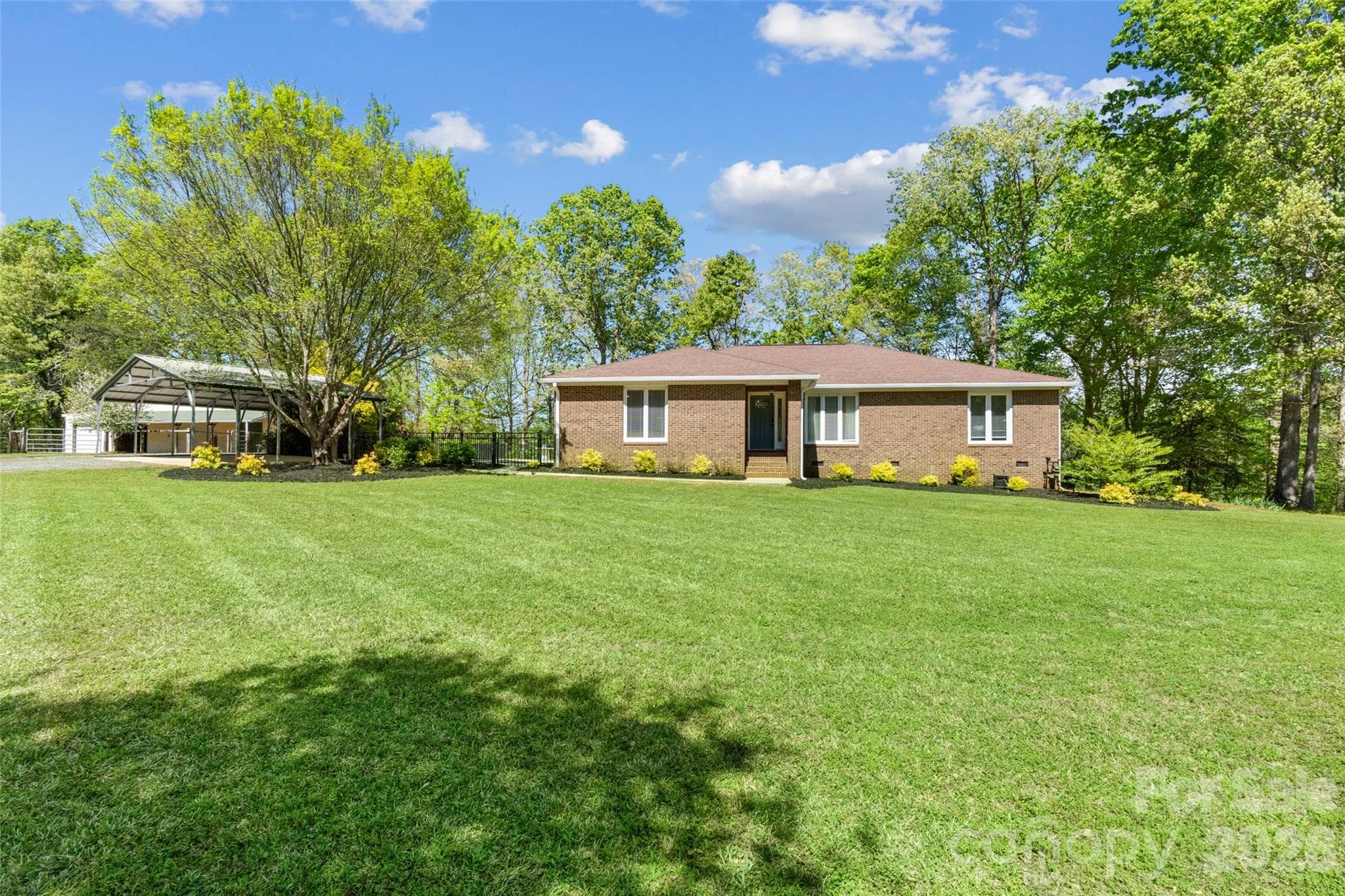 Single Family Residence at Fort Mill, photo 2 of 37