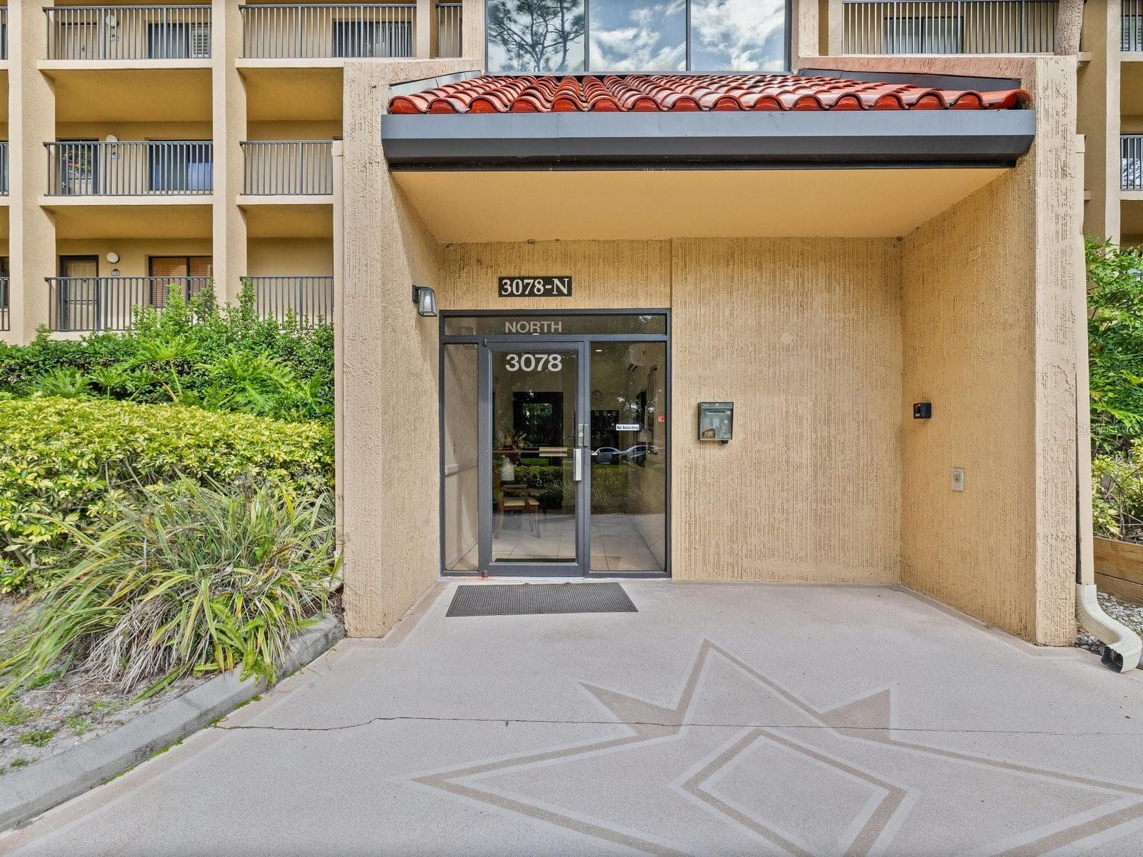 Secured Lobby Entry - 3078 EASTLAND BLVD #309, CLEARWATER