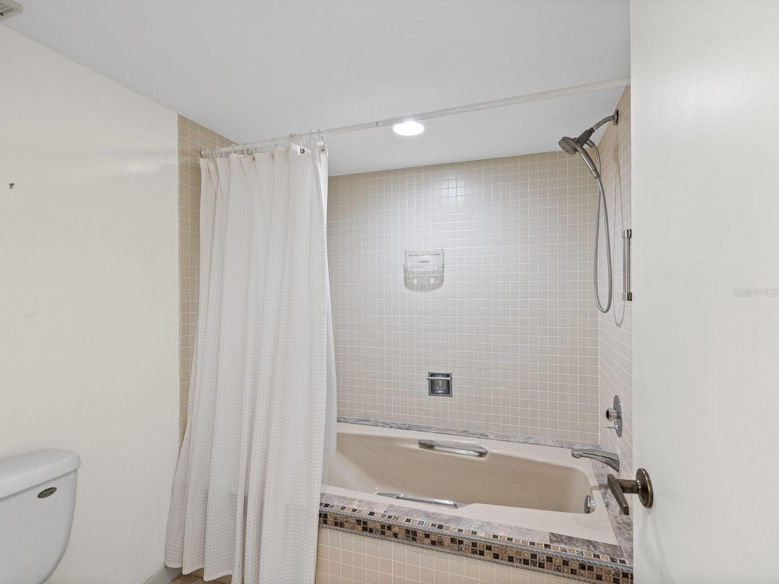 Primary bath - 3078 EASTLAND BLVD #309, CLEARWATER