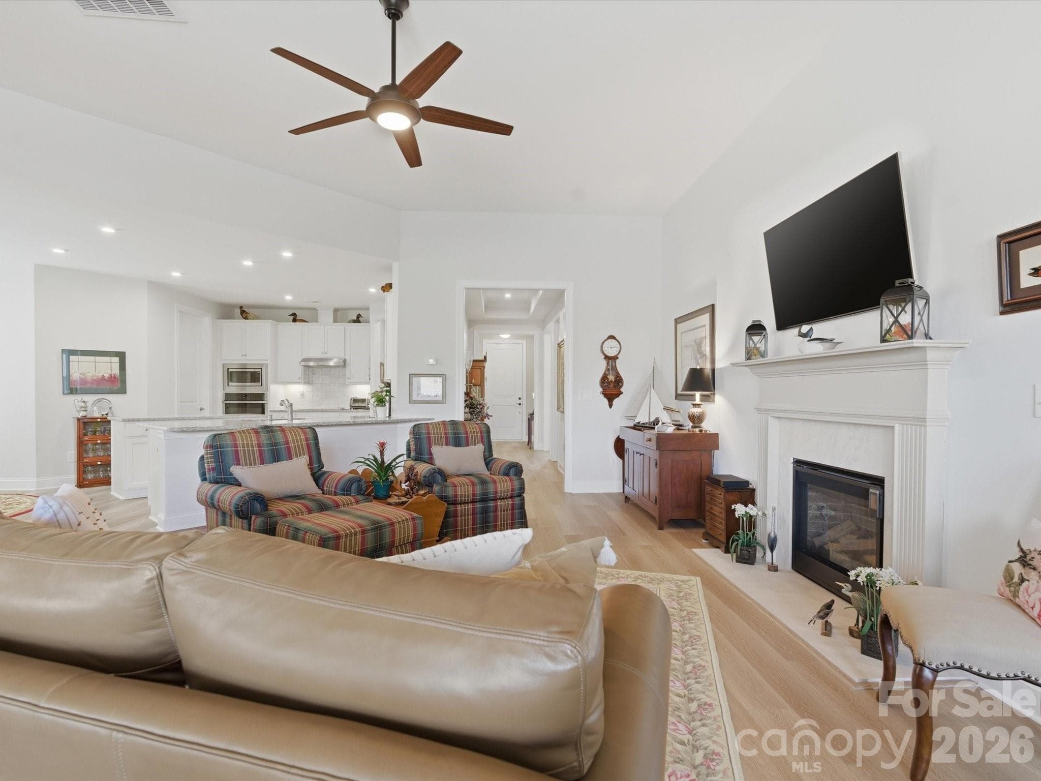 Single Family Residence at 7117 Jolly Brook Drive, Charlotte, photo 25 of 48