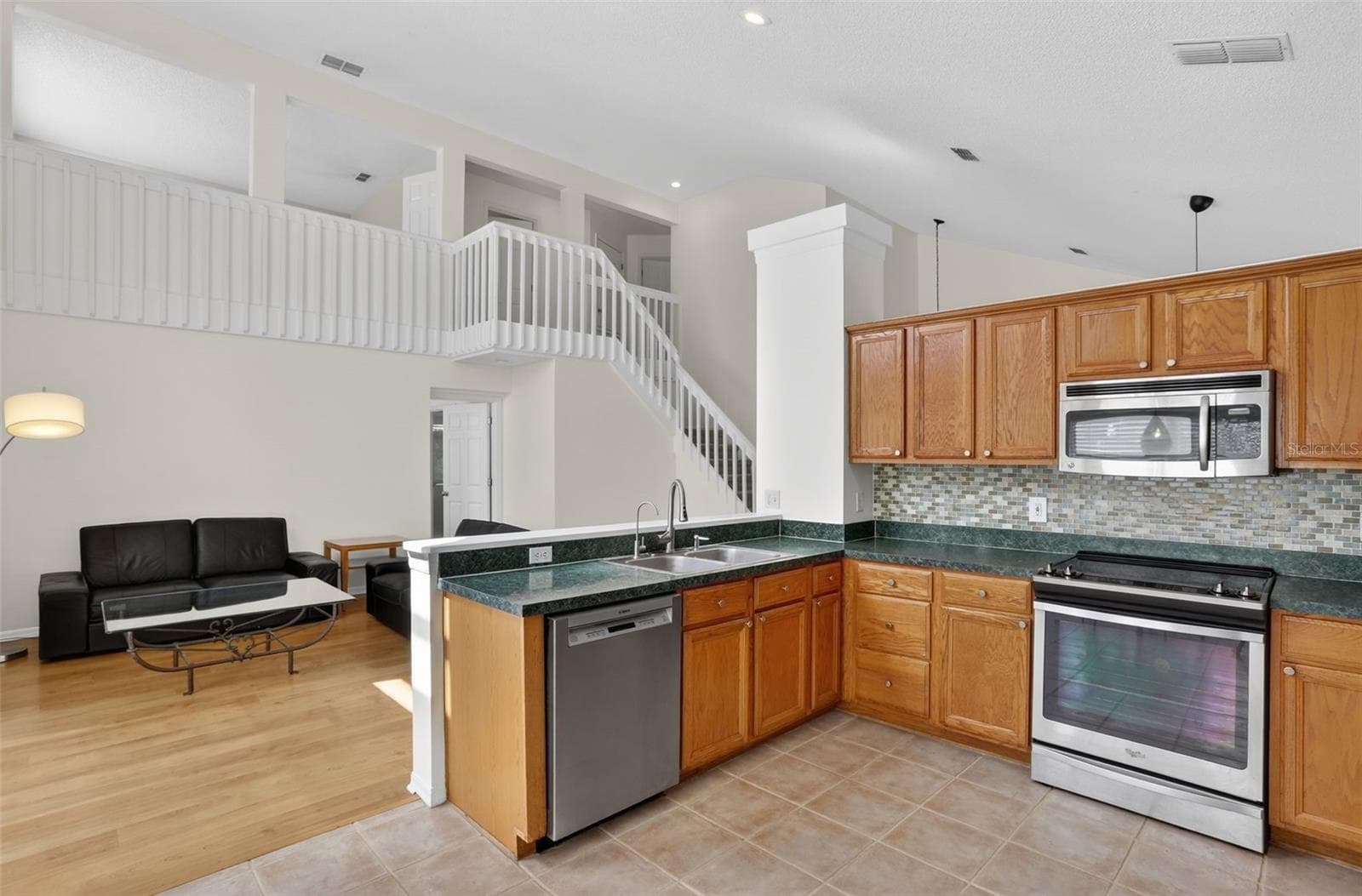 Single Family Residence at 2809 RUNYON CIR, ORLANDO, photo 15 of 56