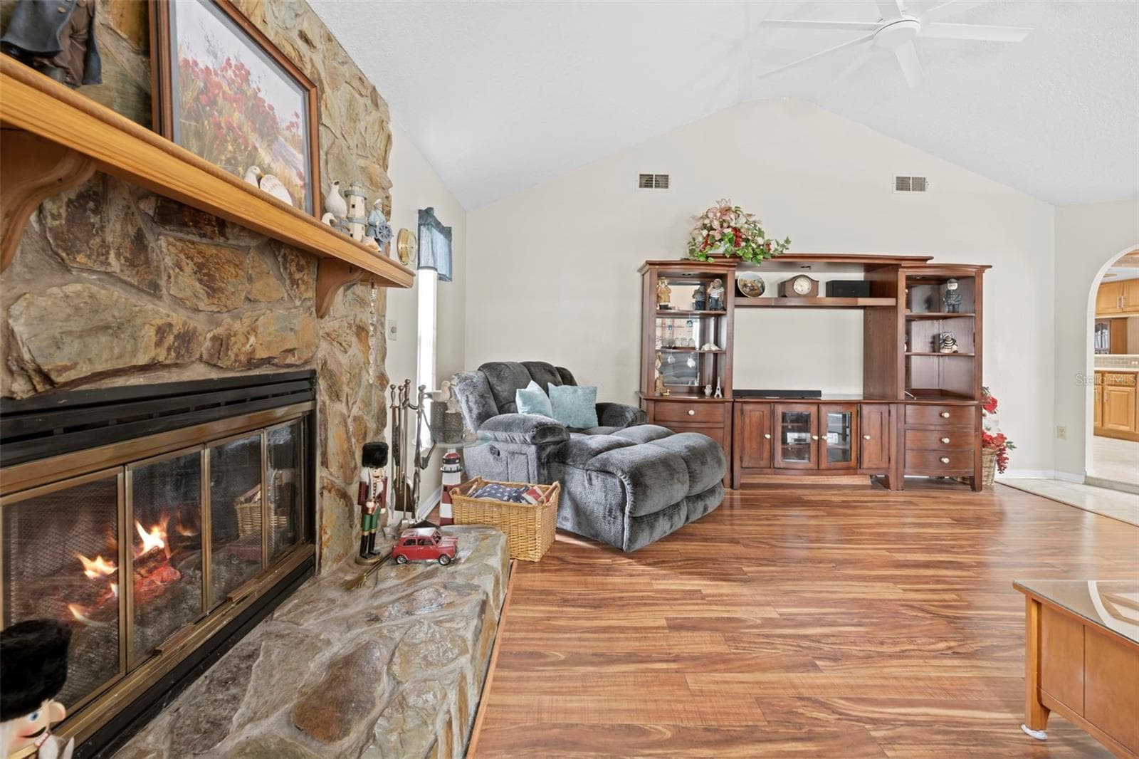 Single Family Residence at 13378 DRAYTON DR, SPRING HILL, photo 8 of 50