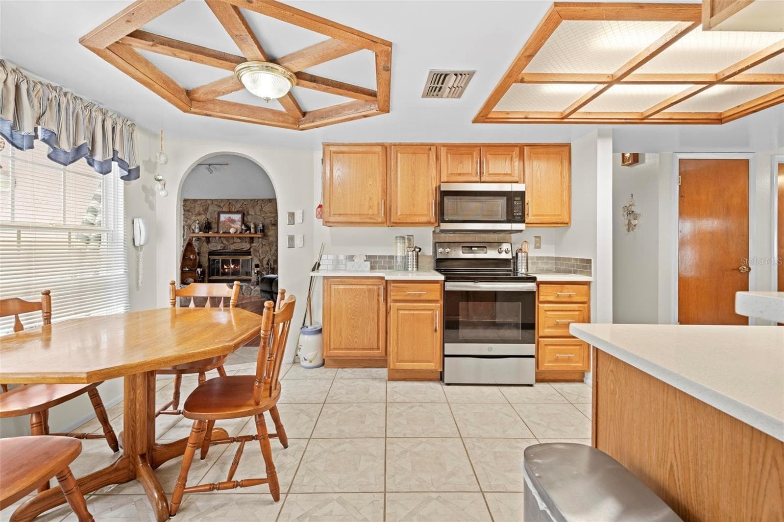 Single Family Residence at 13378 DRAYTON DR, SPRING HILL, photo 13 of 50