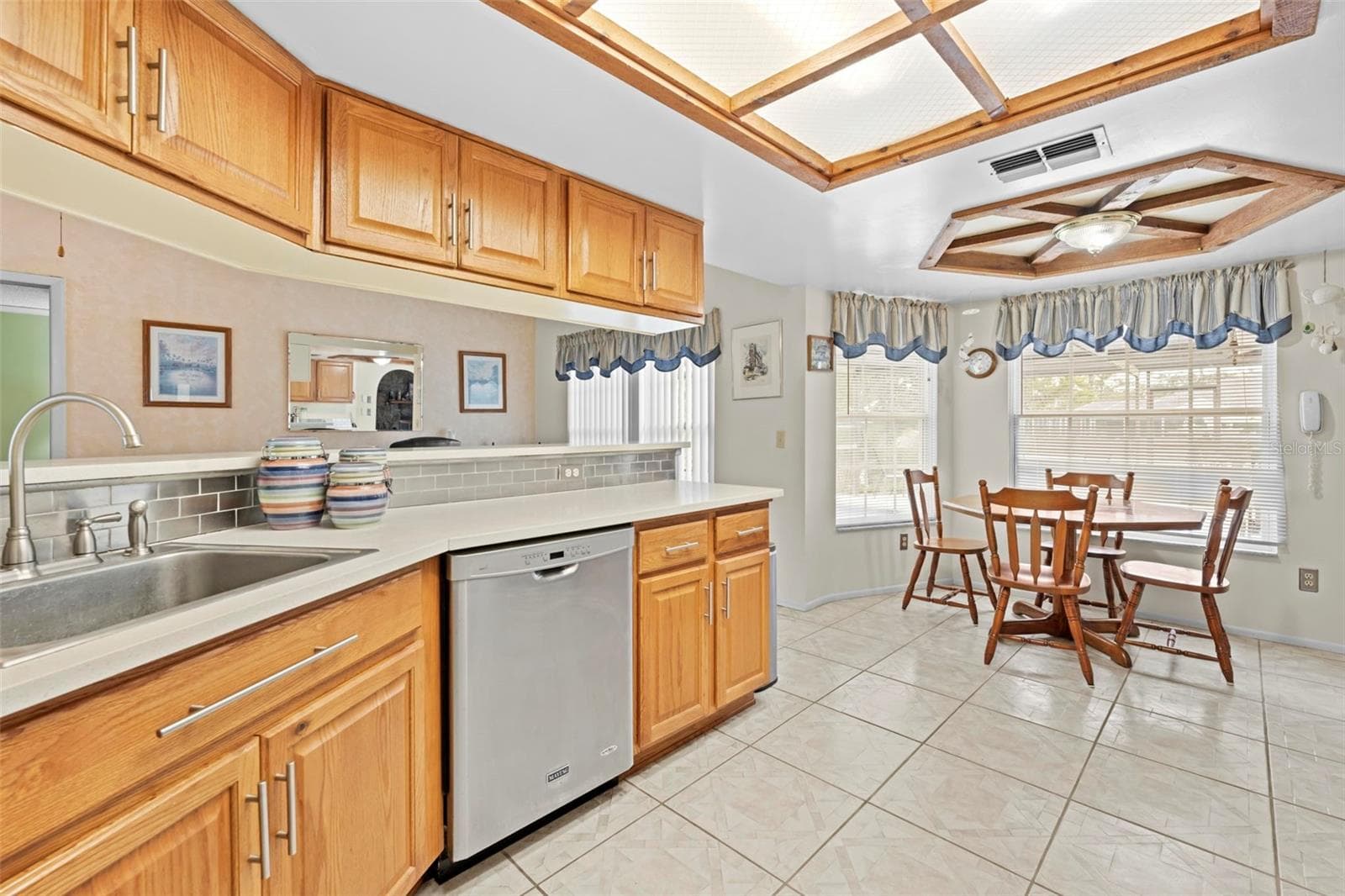 Single Family Residence at 13378 DRAYTON DR, SPRING HILL, photo 19 of 50