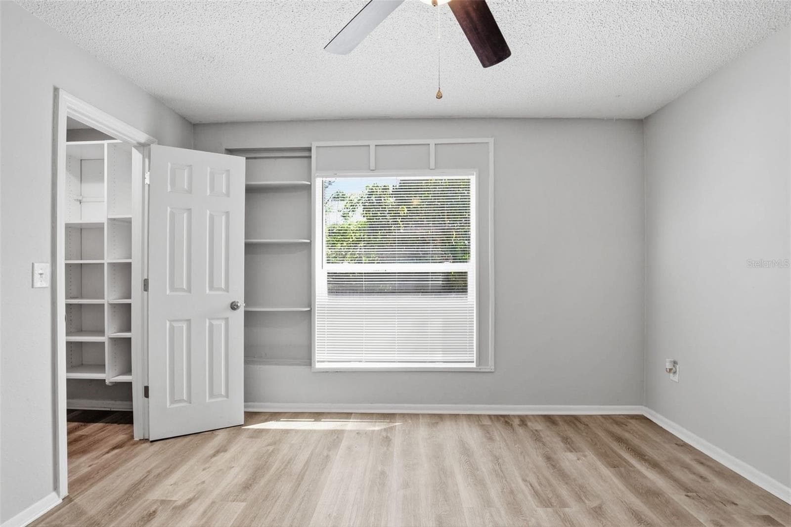 Single Family Residence at 728 E SPRUCE ST, TARPON SPRINGS, photo 23 of 35
