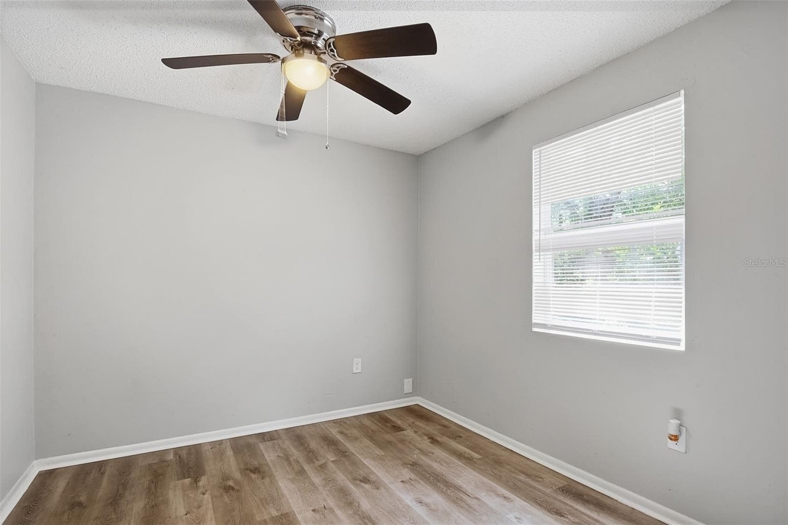 Single Family Residence at 728 E SPRUCE ST, TARPON SPRINGS, photo 24 of 35
