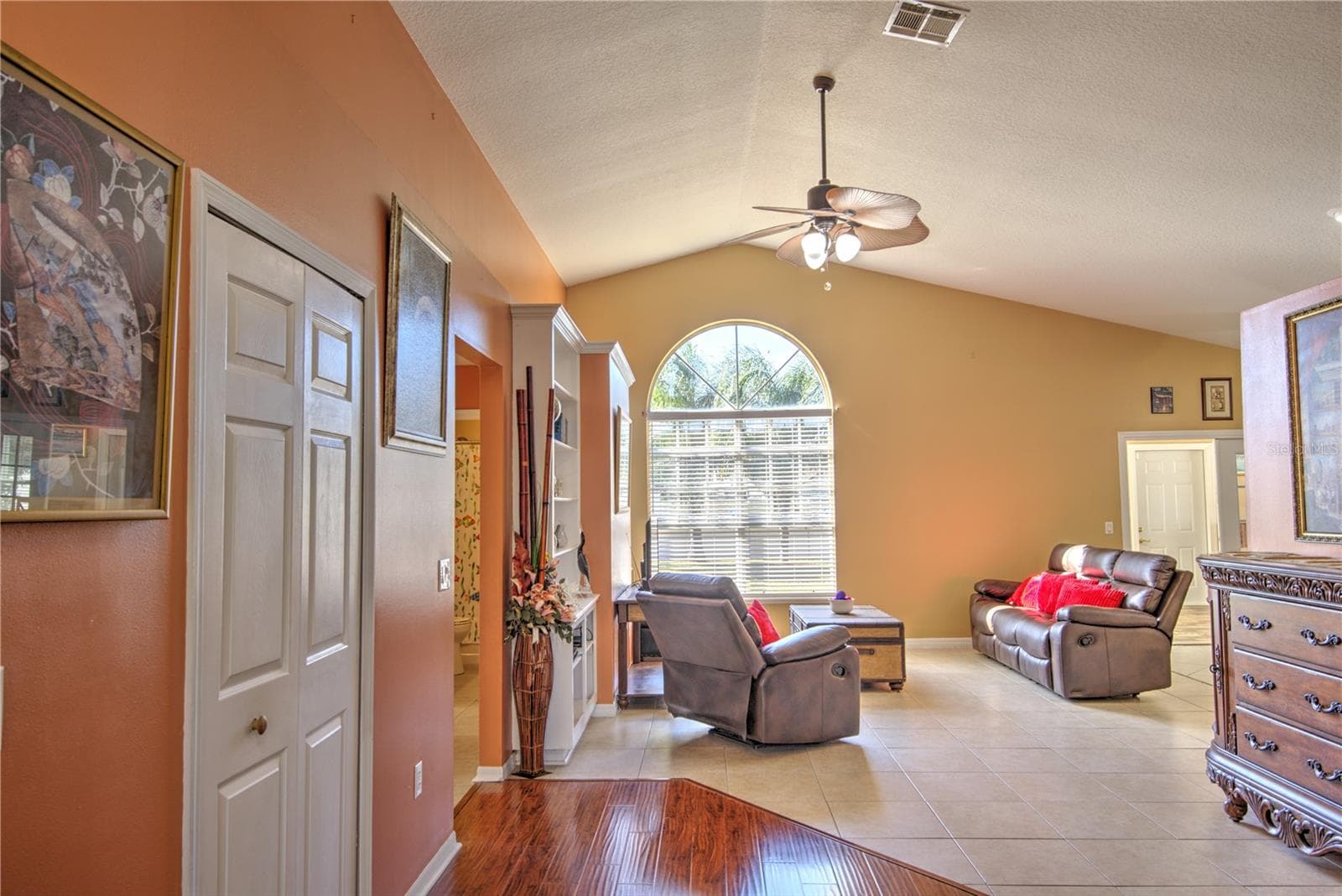 Single Family Residence at 684 YORKSHIRE DR, OVIEDO, photo 4 of 37