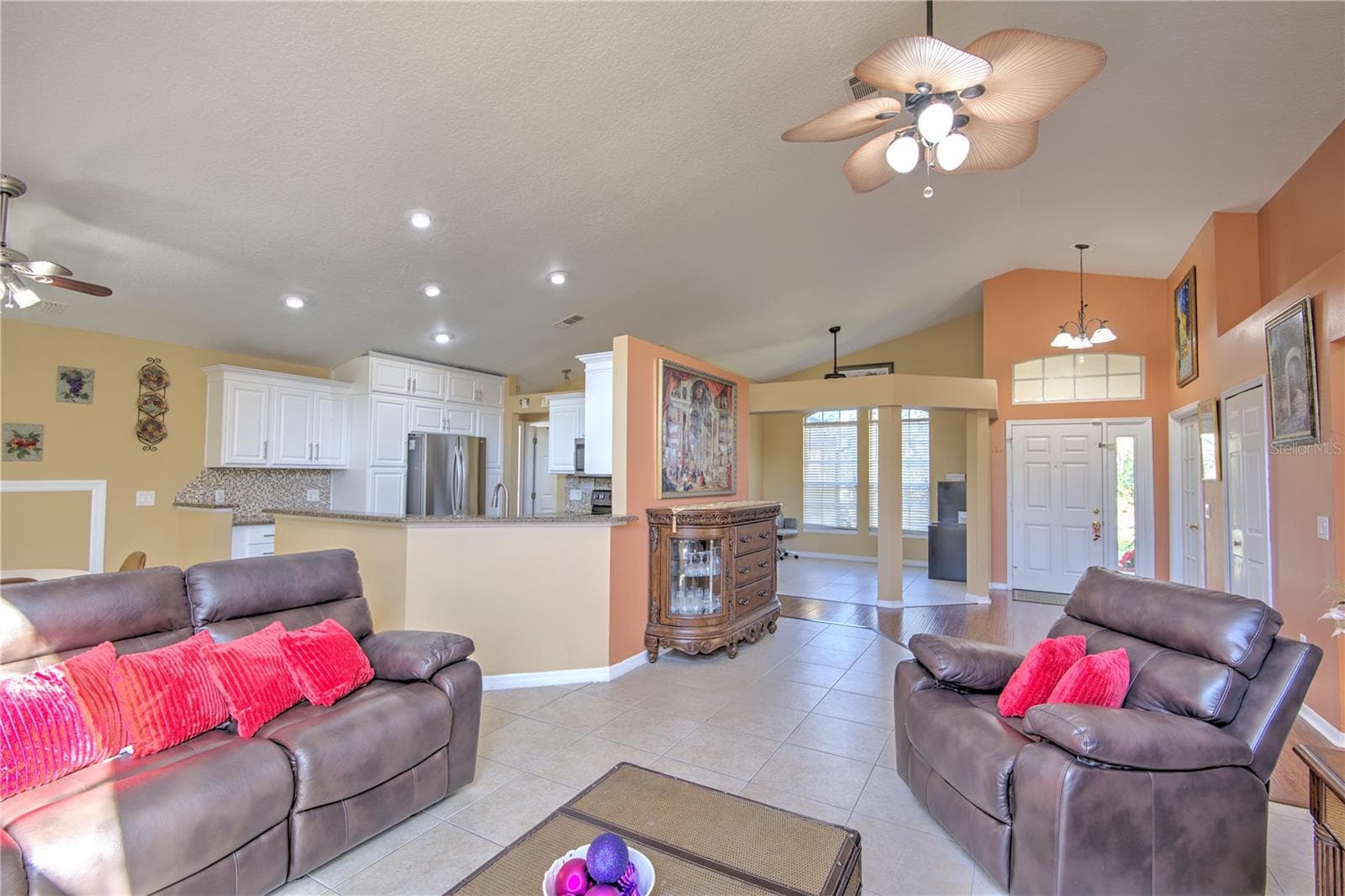 Single Family Residence at 684 YORKSHIRE DR, OVIEDO, photo 7 of 37