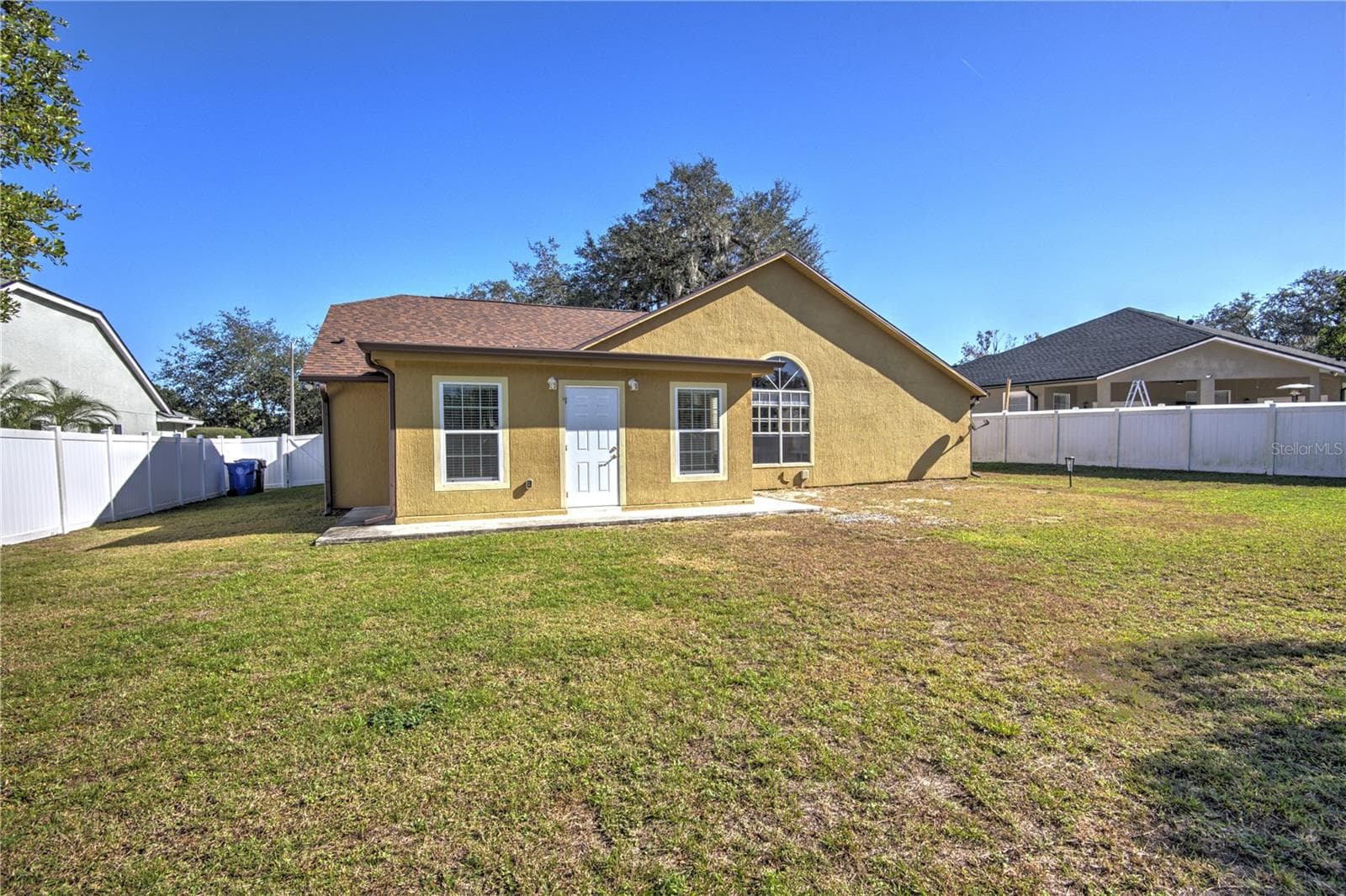 Single Family Residence at 684 YORKSHIRE DR, OVIEDO, photo 34 of 37