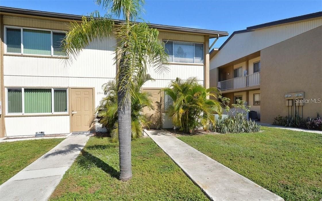 Townhouse at 2946 CLARK RD #2946, SARASOTA, photo 2 of 34