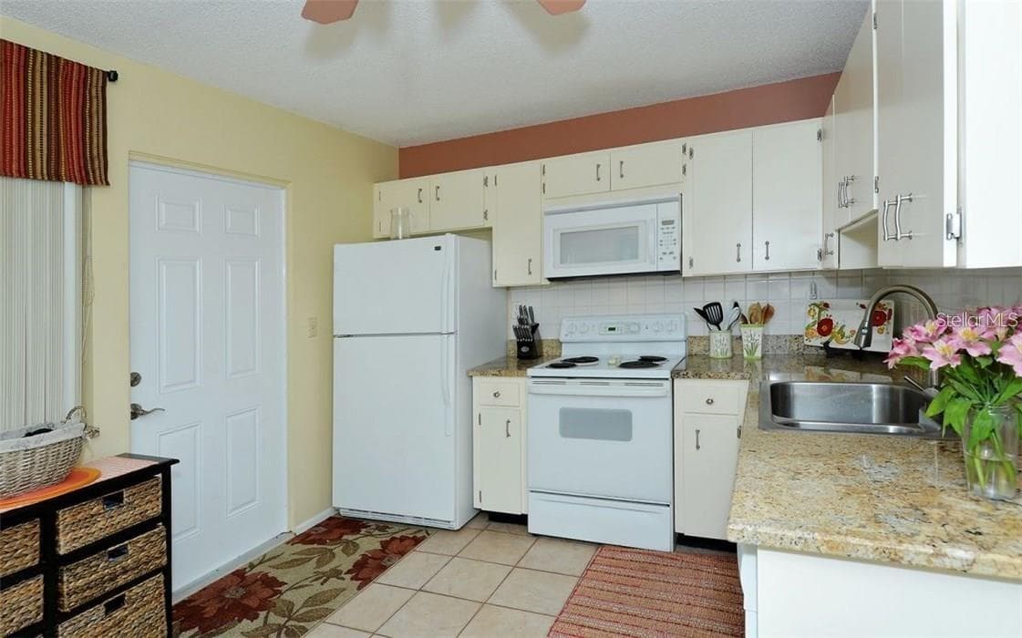 Townhouse at 2946 CLARK RD #2946, SARASOTA, photo 3 of 34