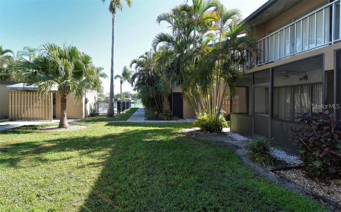 Townhouse at 2946 CLARK RD #2946, SARASOTA, photo 21 of 34