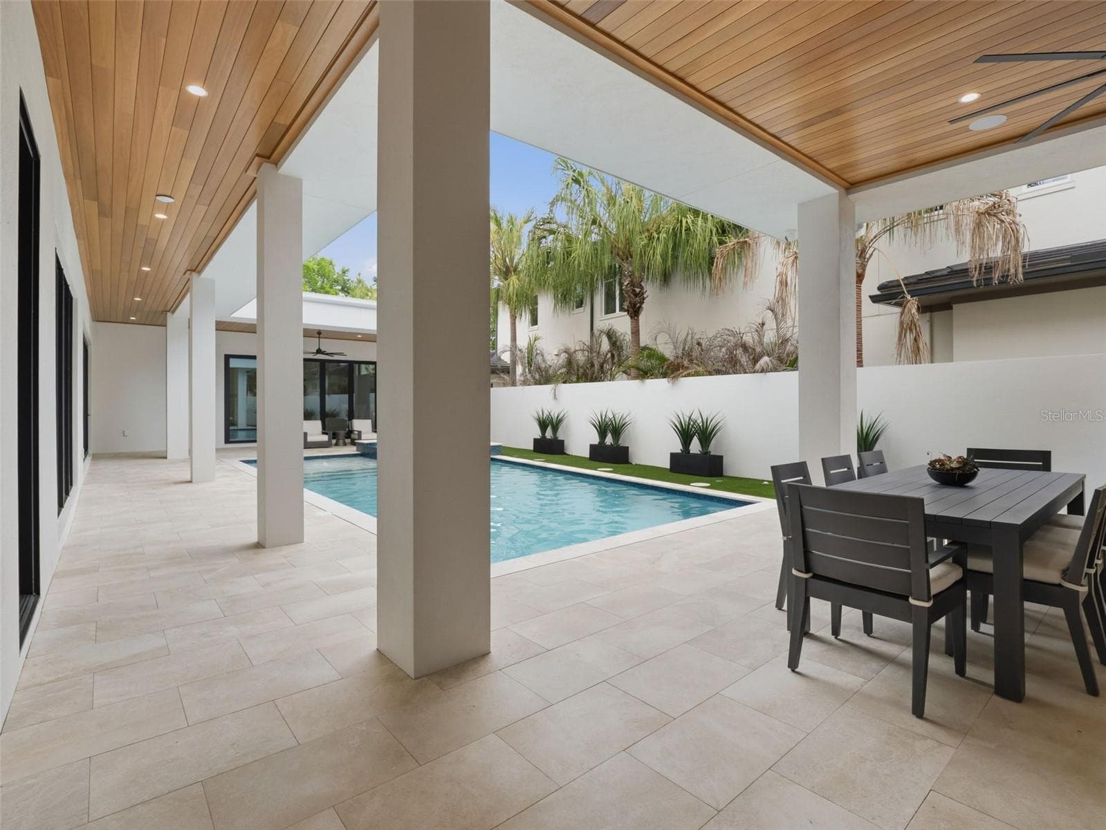 Courtyard Entry - 8643 FARTHINGTON WAY, ORLANDO