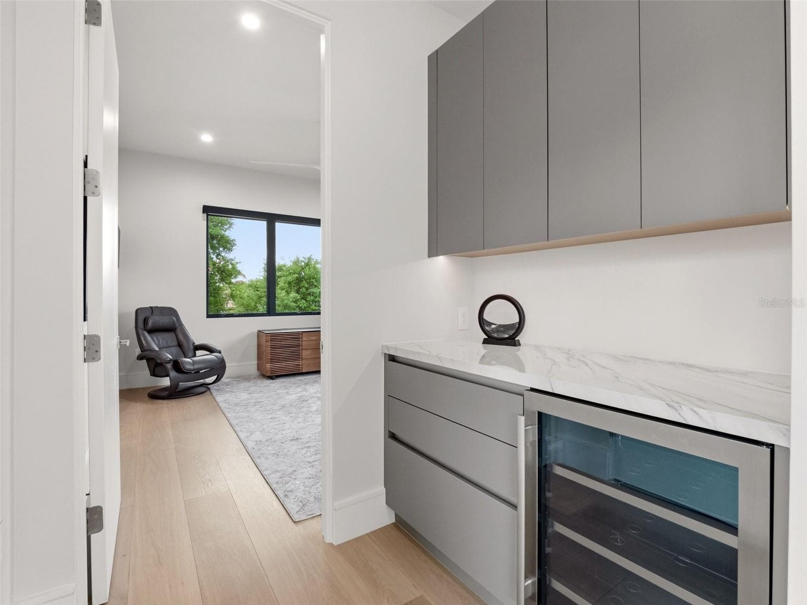 Dry Bar for Upstairs Single Bedroom 5 - 8643 FARTHINGTON WAY, ORLANDO