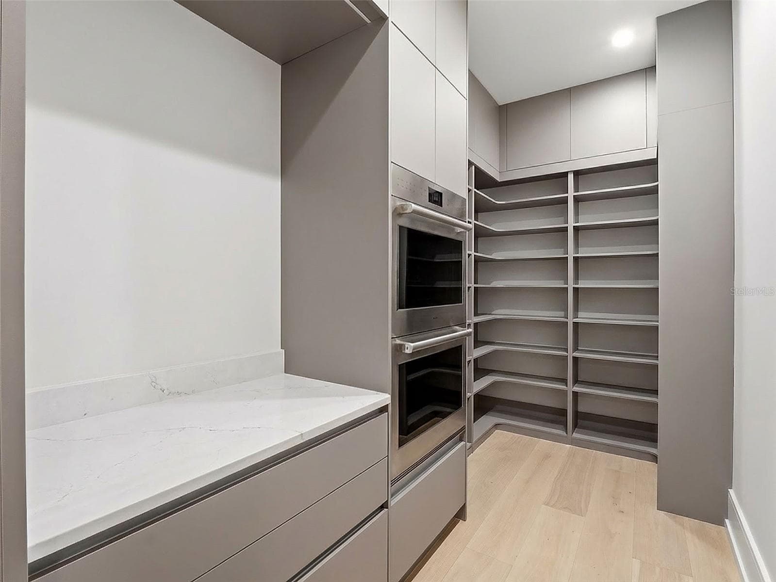 Walk-In Pantry - 8643 FARTHINGTON WAY, ORLANDO