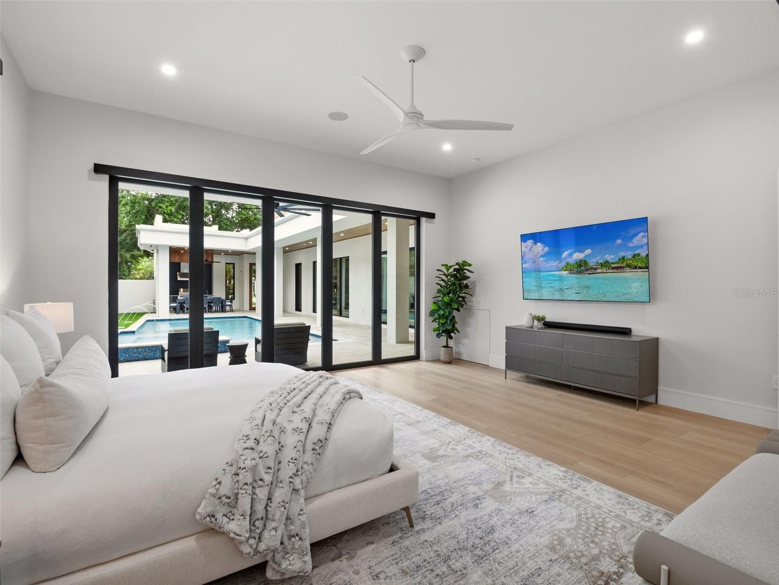 Downstairs Primary Suite - 8643 FARTHINGTON WAY, ORLANDO