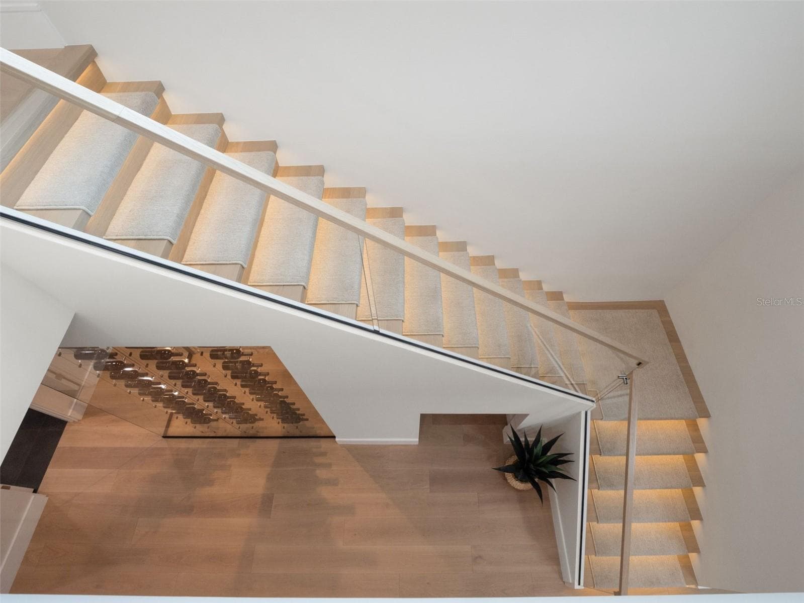 Staircase to Upstairs Loft & 2 Bedrooms - 8643 FARTHINGTON WAY, ORLANDO