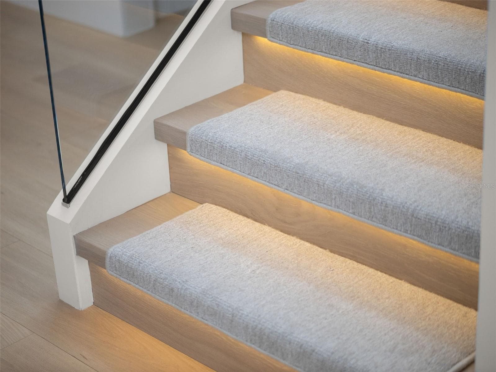 Staircase Detail - 8643 FARTHINGTON WAY, ORLANDO