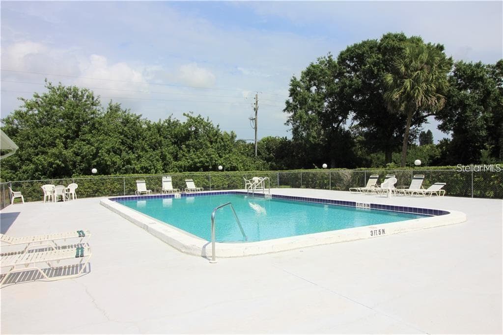 Villa at 7287 ELEANOR CIR #15, SARASOTA, photo 3 of 33