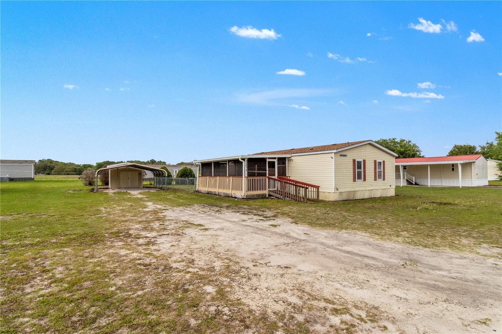 Manufactured Home at 1371 NW 12TH LN, LAKE PANASOFFKEE, photo 29 of 37