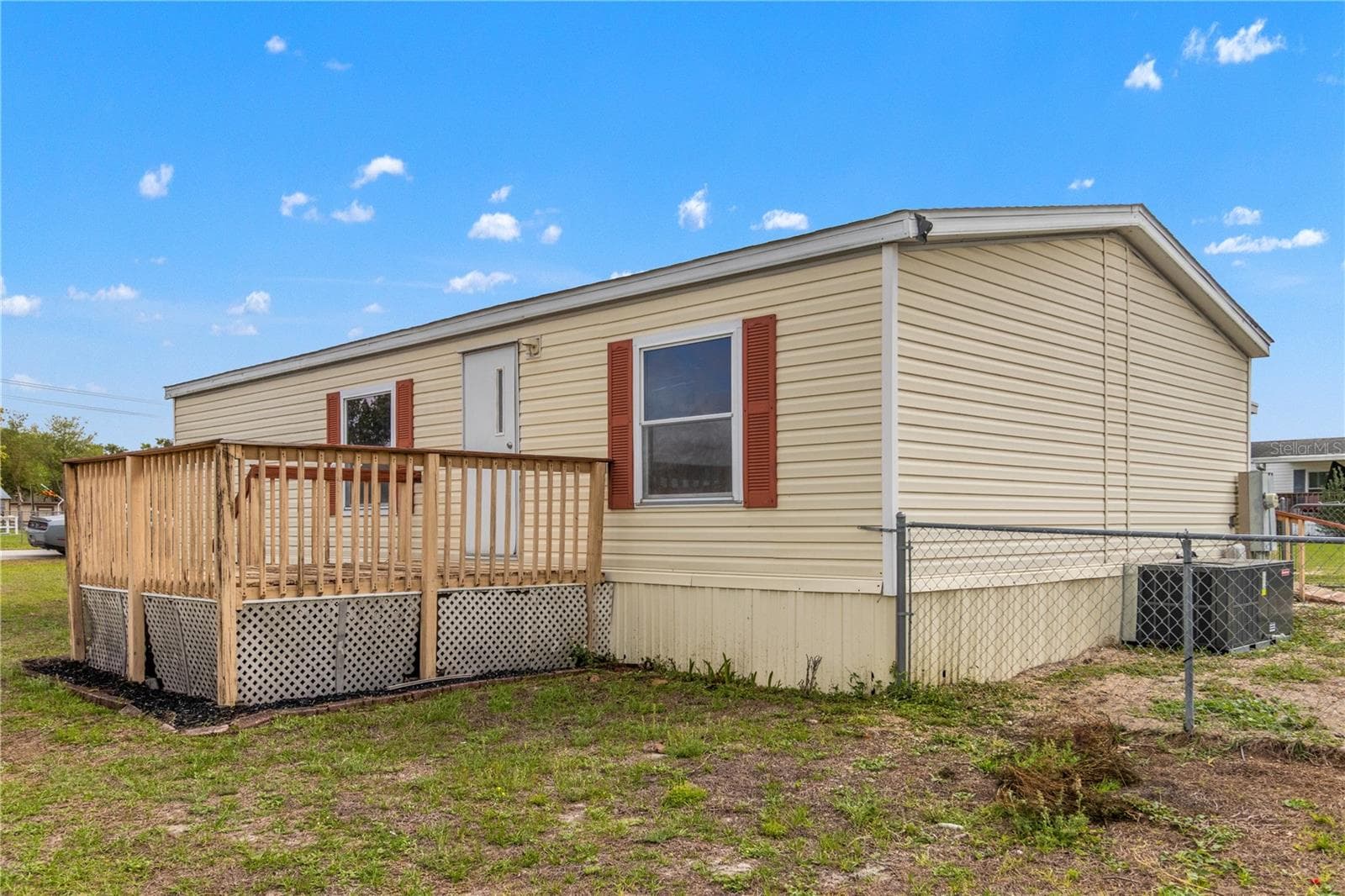 Manufactured Home at 1371 NW 12TH LN, LAKE PANASOFFKEE, photo 37 of 37