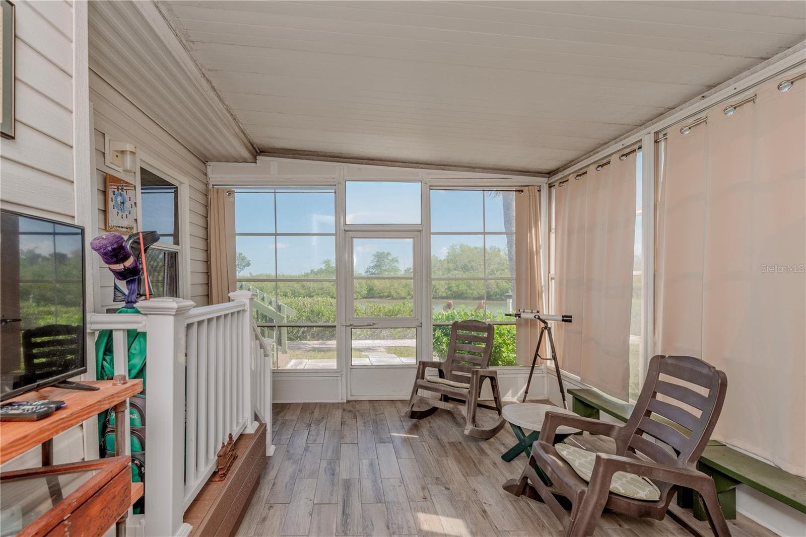 Screened porch. - 4851 W GANDY BLVD #23C, TAMPA