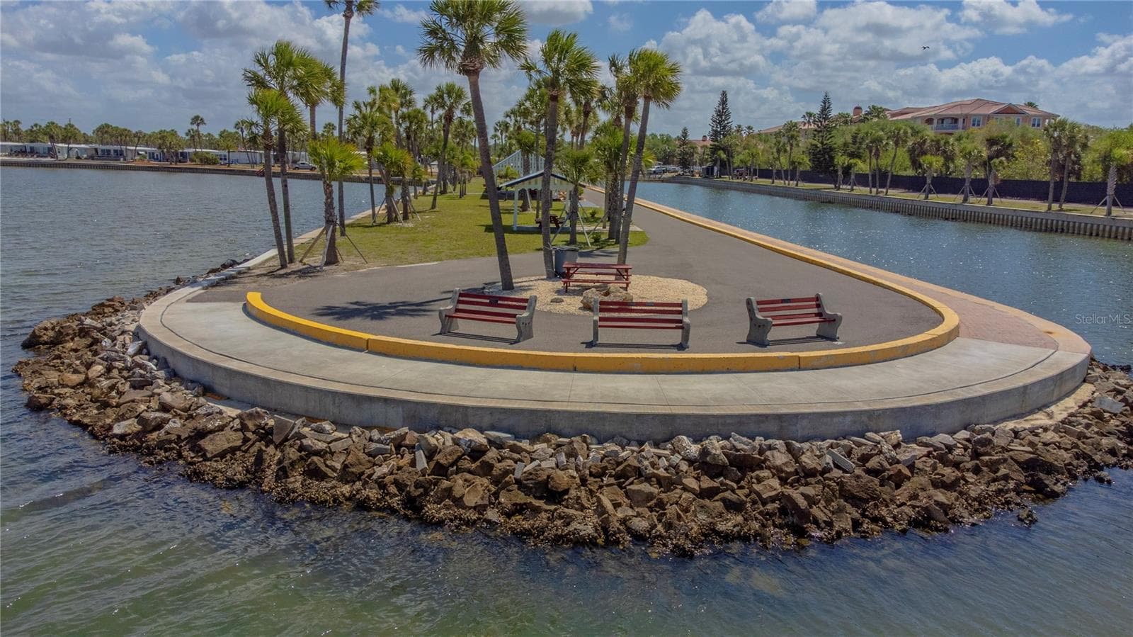 Community park overlooking Tampa bay. - 4851 W GANDY BLVD #23C, TAMPA