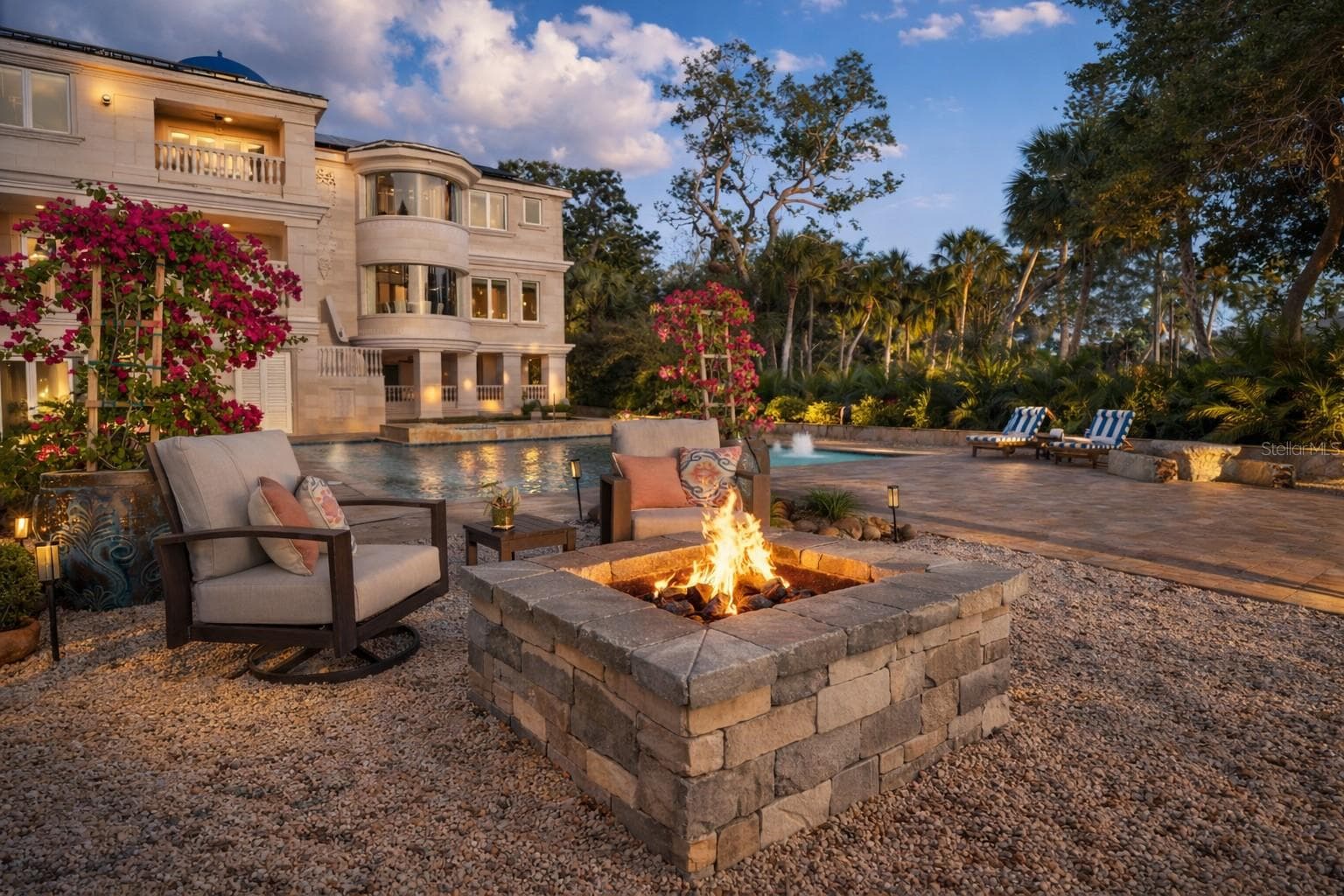Firepit for those cooler Florida nights. - 2000 PARK ST N, ST PETERSBURG