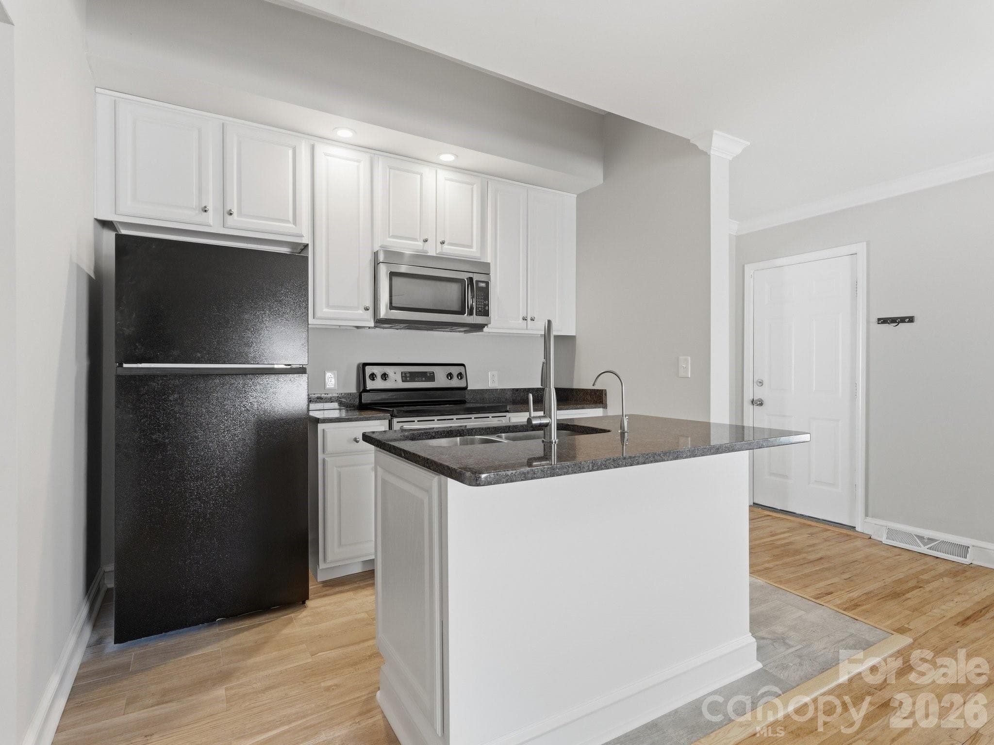 Single Family Residence at Concord, photo 2 of 28