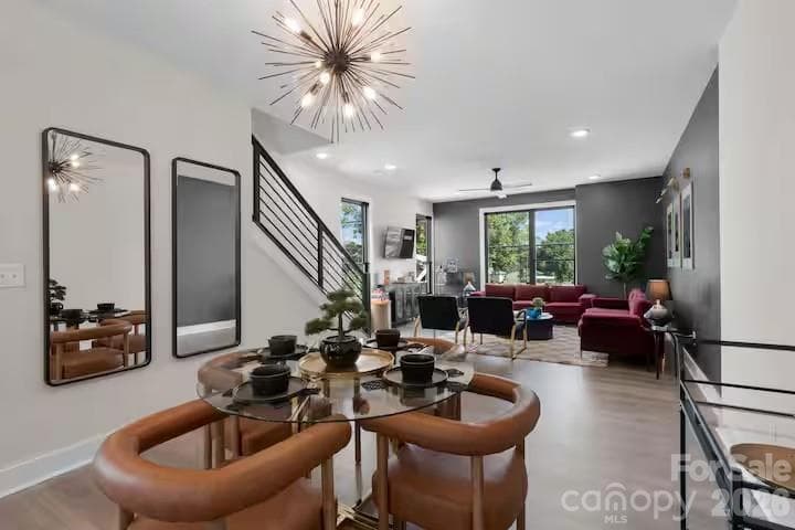 Townhouse at Charlotte, photo 2 of 21