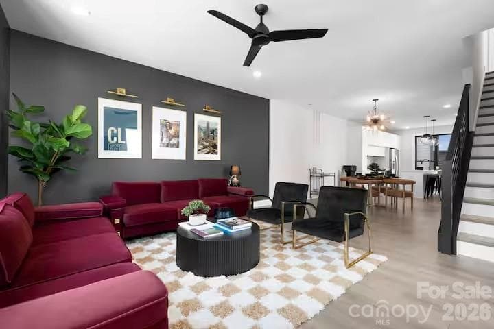 Townhouse at Charlotte, photo 3 of 21