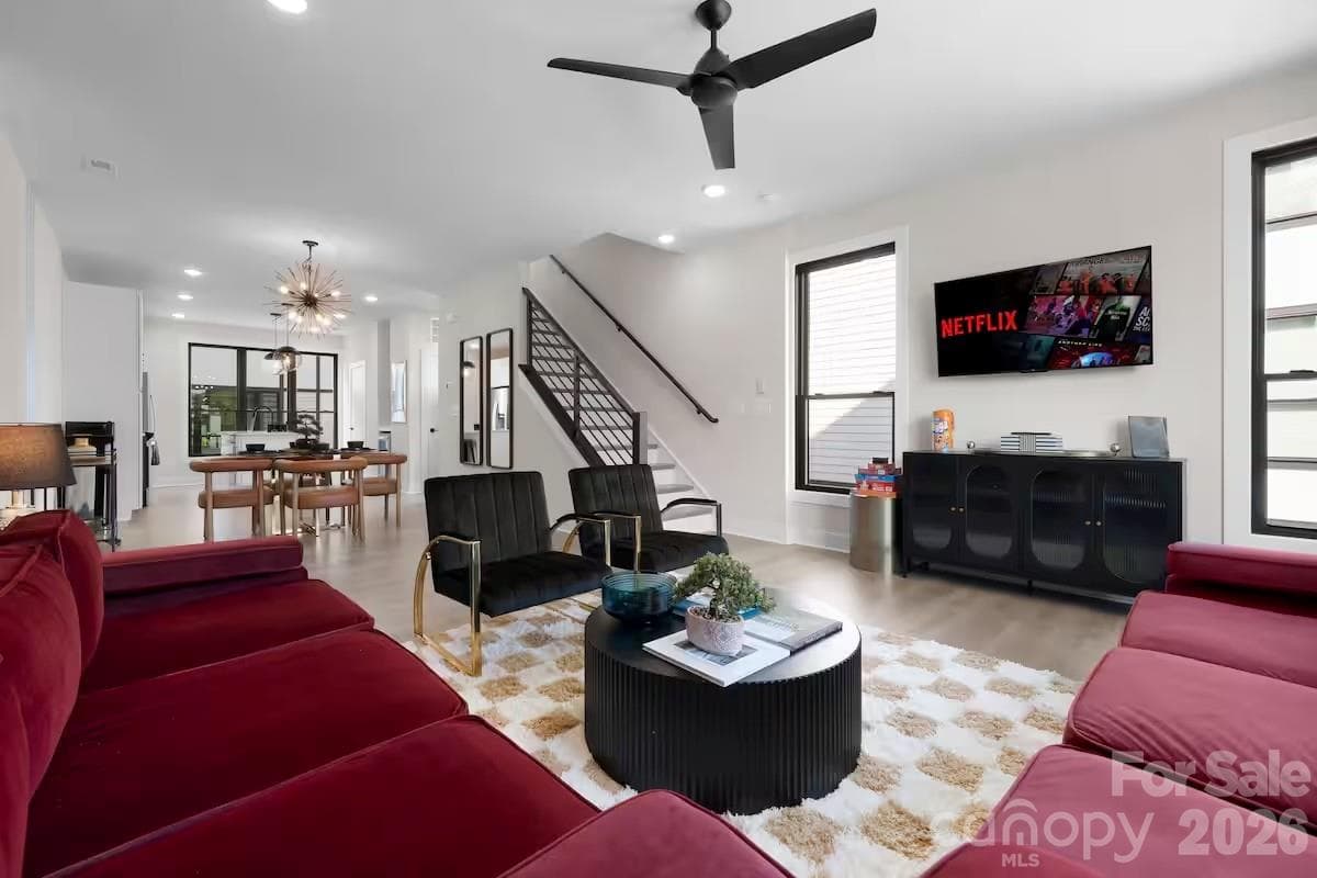 Townhouse at Charlotte, photo 4 of 21