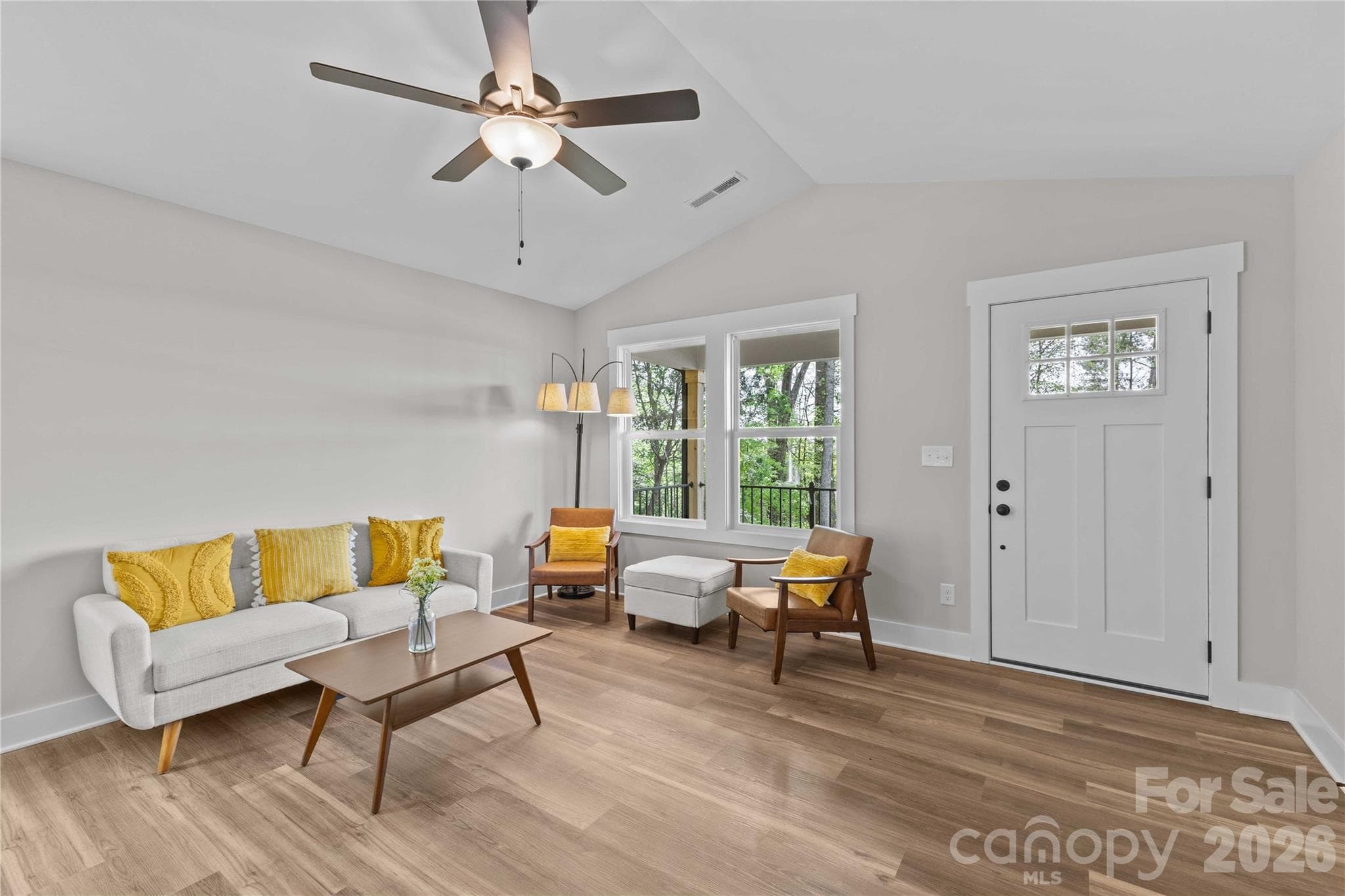 Welcoming living room and open floor plan - 4581 Riverside Road, Lancaster