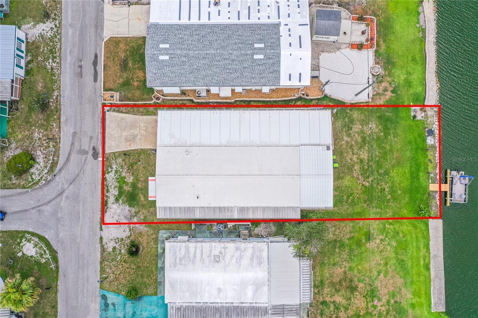 Mobile Home at 1818 BLUE LAKE DR, LAKELAND, photo 28 of 43