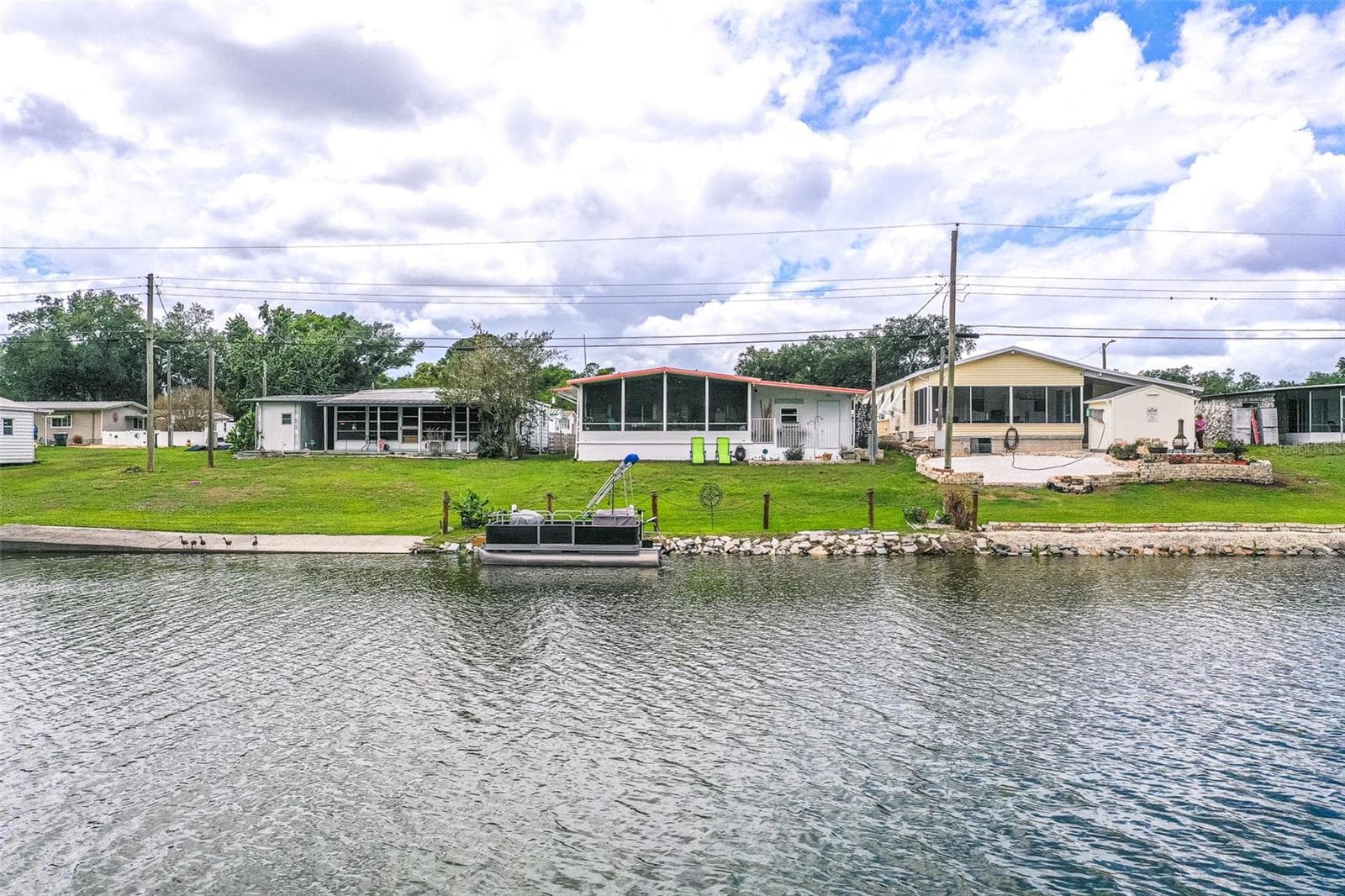 Mobile Home at 1818 BLUE LAKE DR, LAKELAND, photo 36 of 43