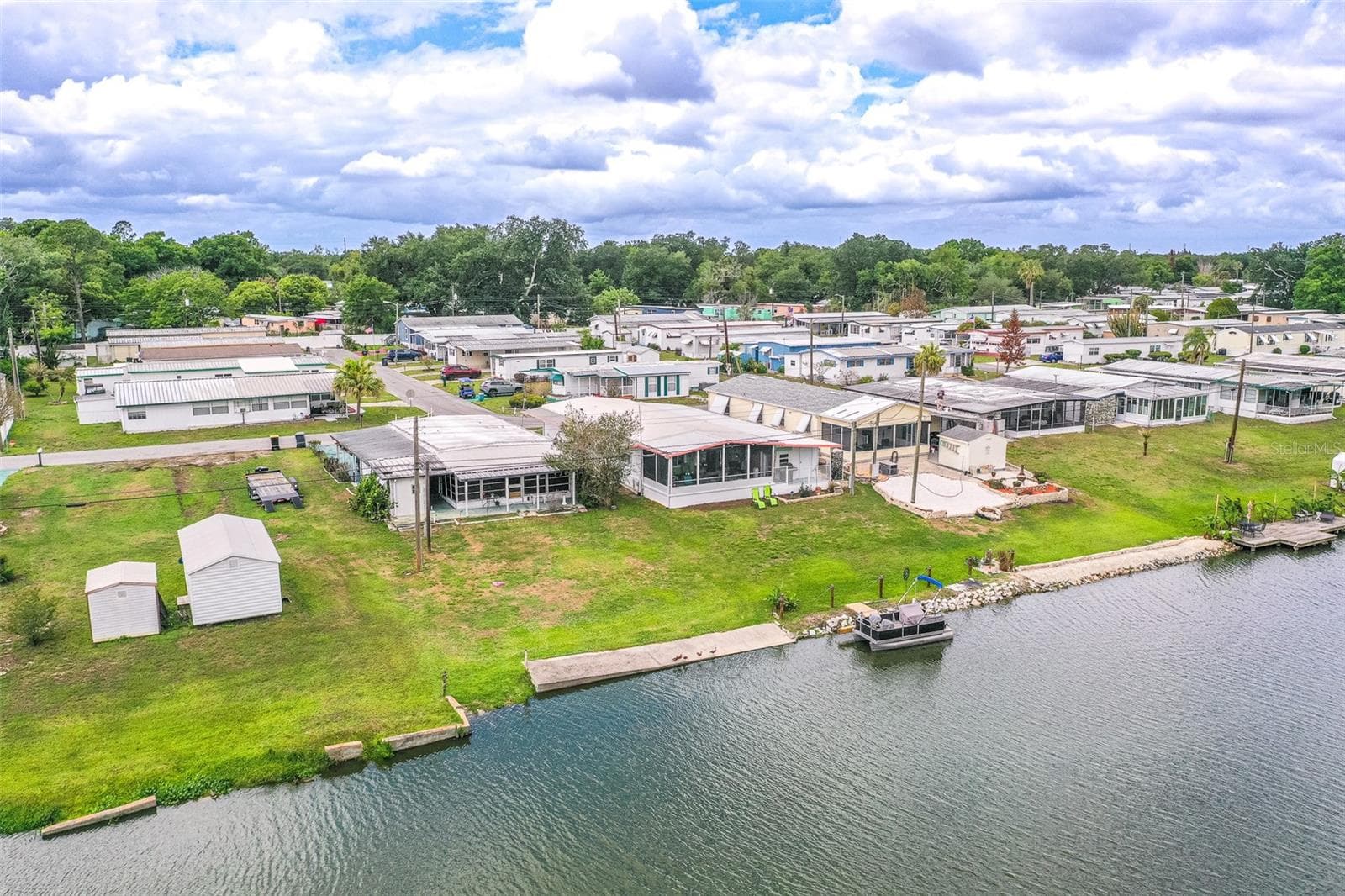 Mobile Home at 1818 BLUE LAKE DR, LAKELAND, photo 37 of 43