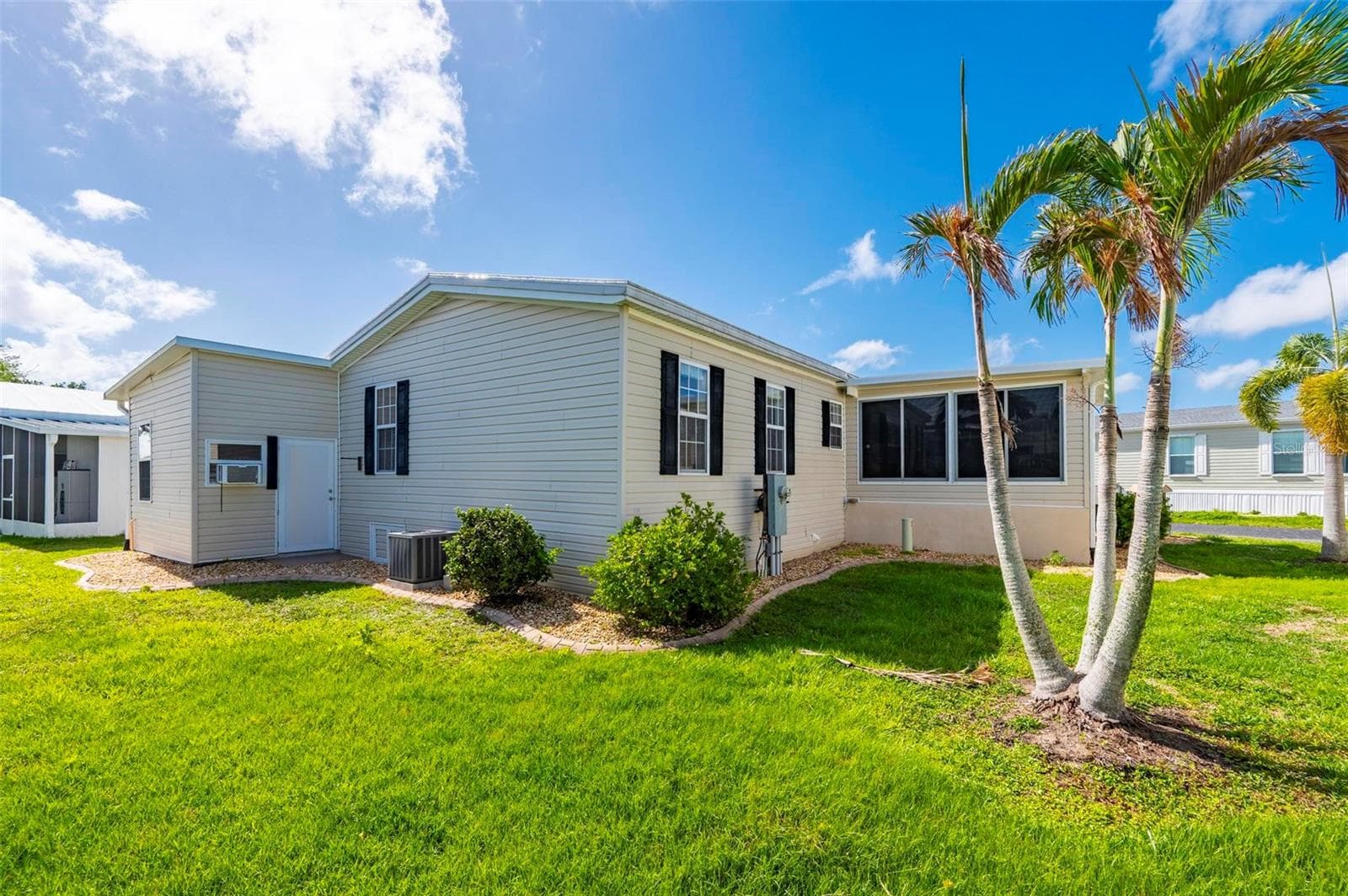 Manufactured Home at 1000 KINGS HWY #175, PORT CHARLOTTE, photo 38 of 66
