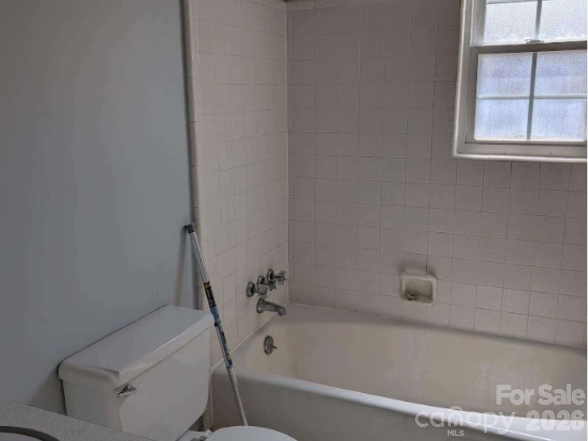 Condominium at Charlotte, photo 8 of 13