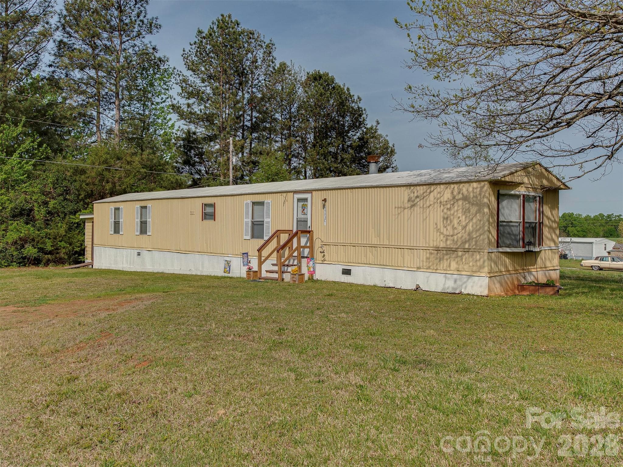 Eightplex+ at 1717 Roscoe Howey Road, Waxhaw, photo 14 of 20