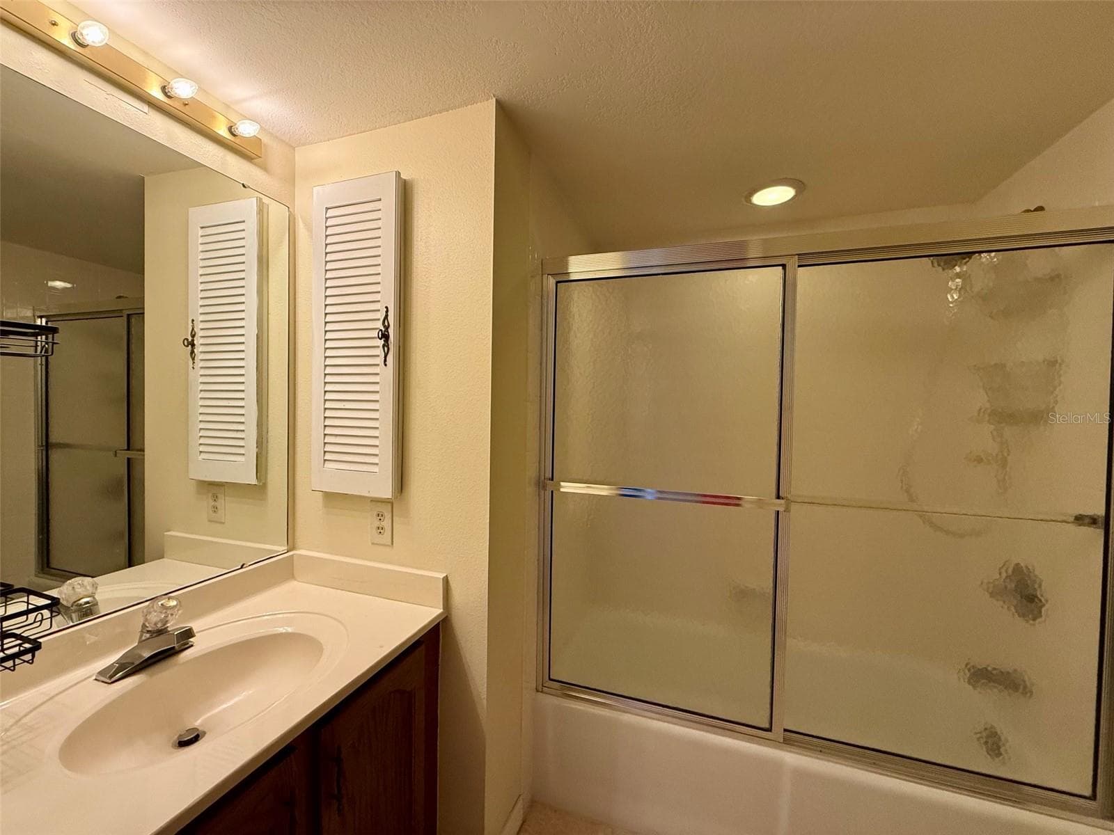 Condominium at 25188 MARION AVE #E212, PUNTA GORDA, photo 23 of 49