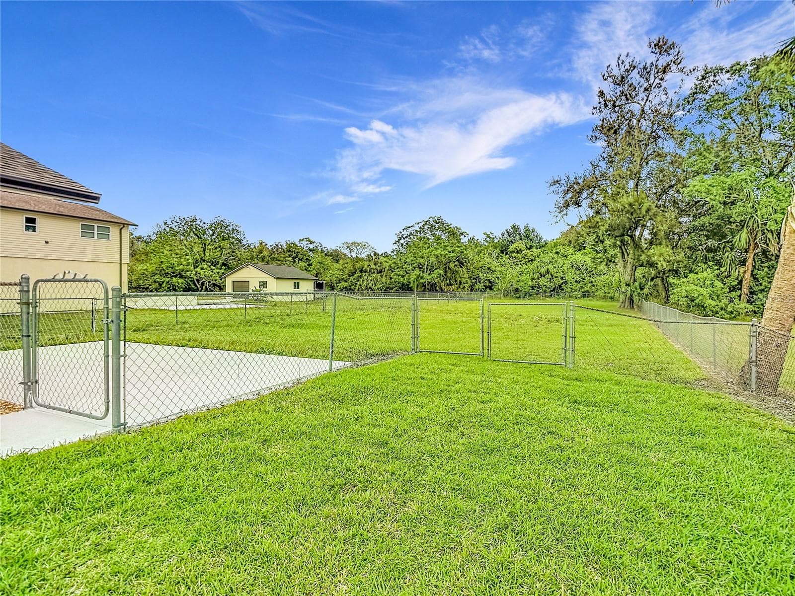 Single Family Residence at 14306 GUAVA STREET, HUDSON, photo 27 of 33