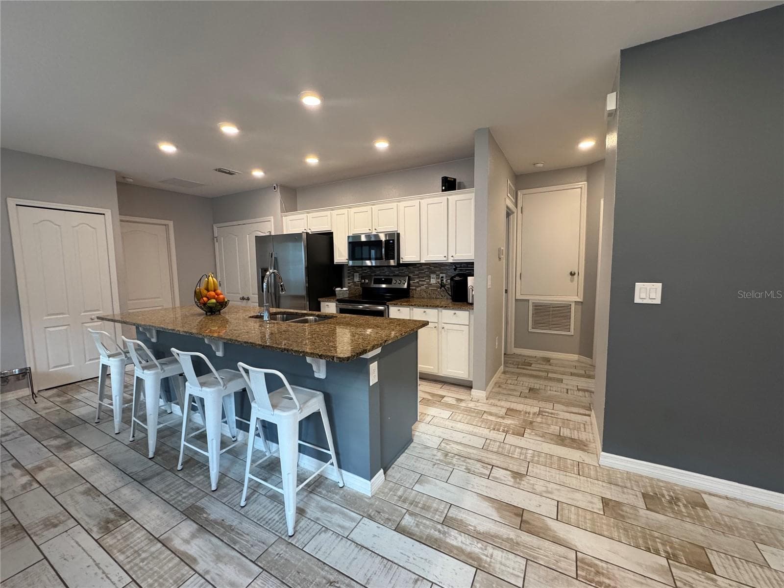 Kitchen - 118 HURST CT, DELAND
