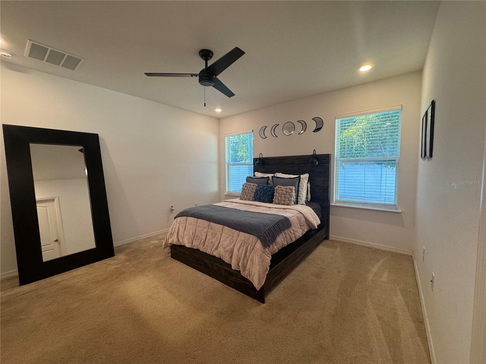 Single Family Residence at 118 HURST CT, DELAND, photo 17 of 24