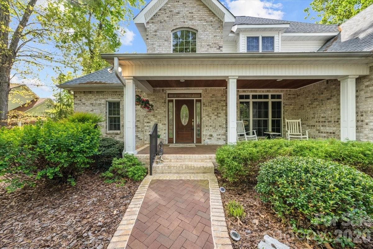 Single Family Residence at Lexington, photo 10 of 59